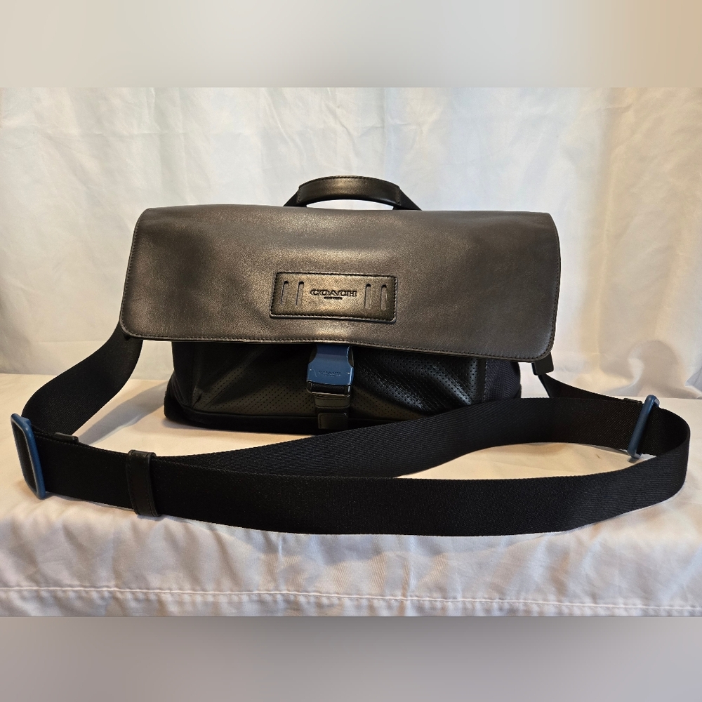 Coach Black Leather Men's Messenher Bag